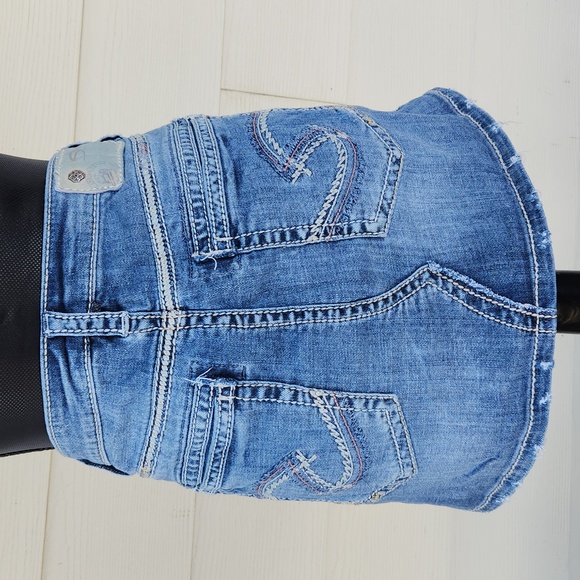 SILVER JEANS Francy Distressed Denim Mid Mini Skirt (W31) - Picture 3 of 13